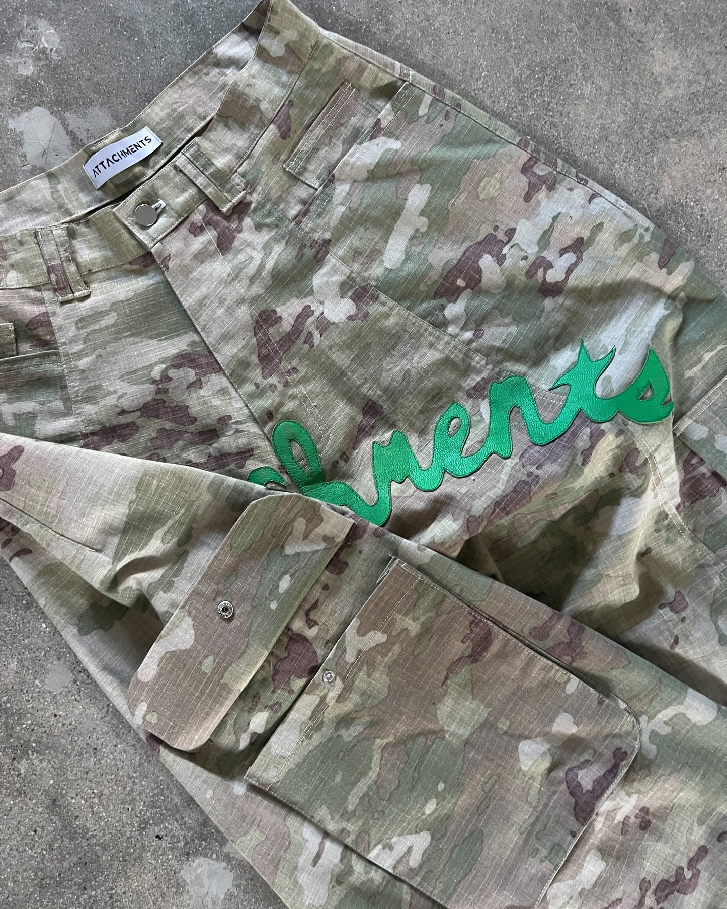 Size 32" Camo Cargo Pants w/ Green Leather