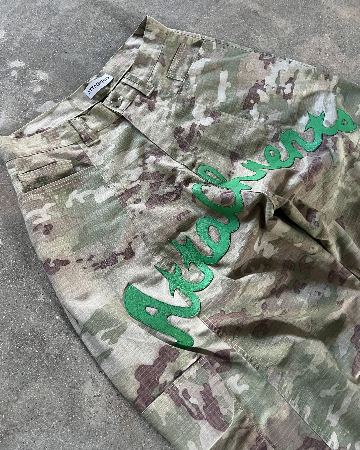 Size 32" Camo Cargo Pants w/ Green Leather